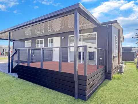 Pelican Shores - Site 133b - new duplex from $311,500*