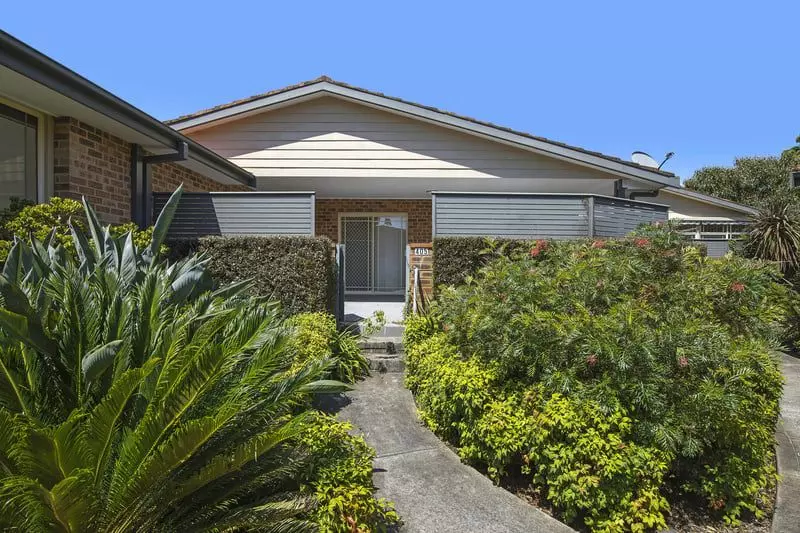 Sunlit Villa with Expansive Outdoor Living