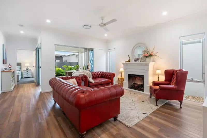 Site 77 - Established Gold Bronte