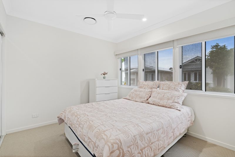 Light and Bright Home – Modern Comfort and Privacy