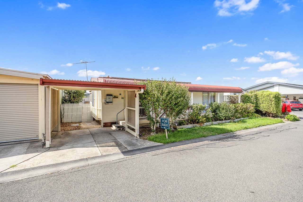 Palm Lake Resort Willow Lodge - 4 Wingara Court