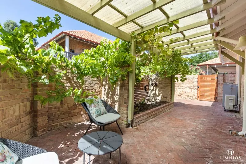 CURRENTLY UNDER OFFER. This gorgeous villa exudes tranquility!