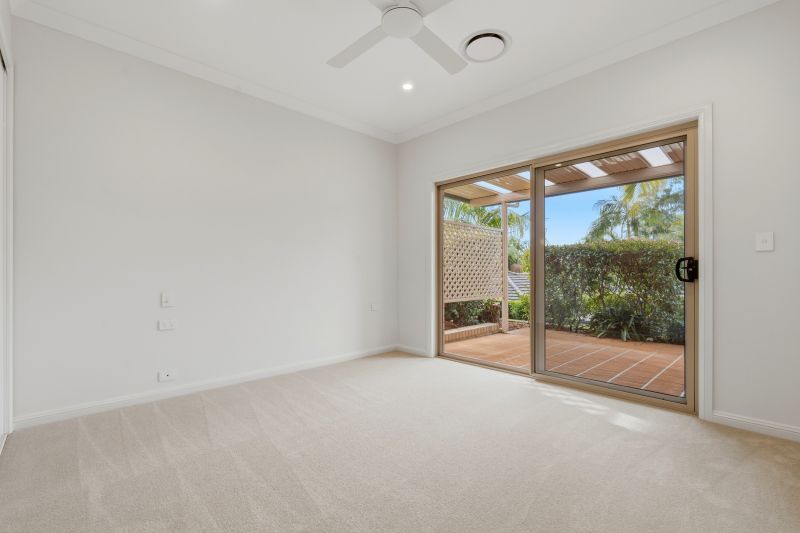 Live your retirement dream in this modern and spacious villa