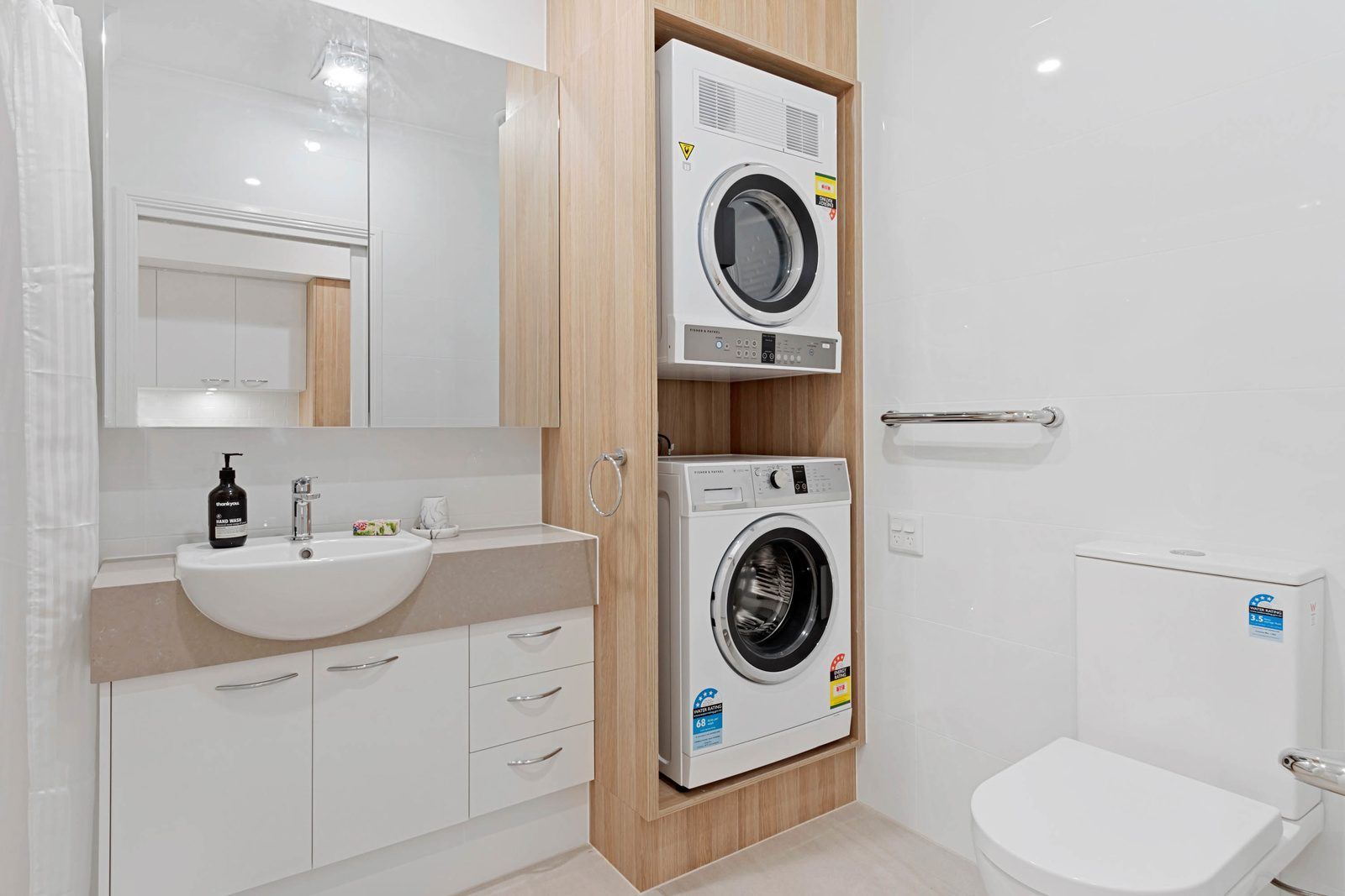Beautifully presented apartment - perfect for your retirement!