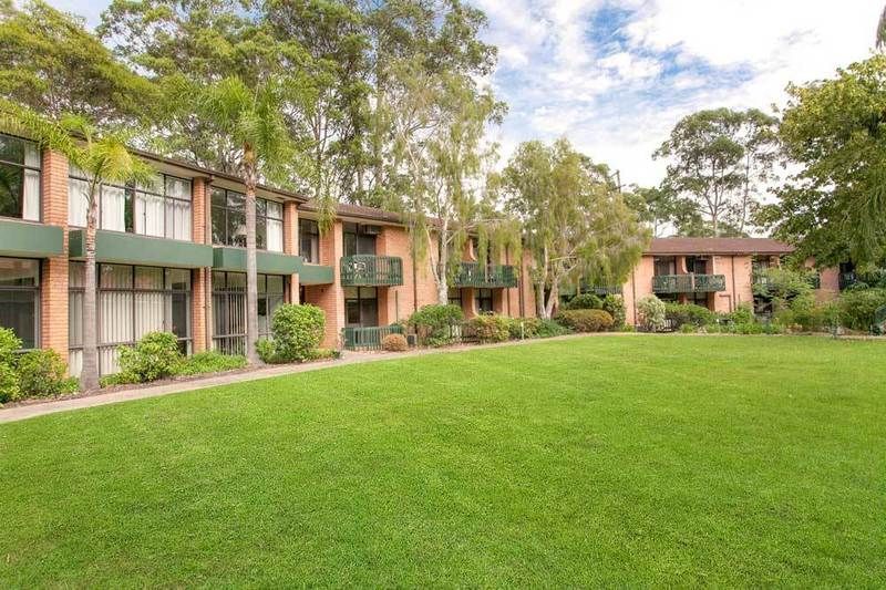 Beautifully renovated 1 bedroom  ground floor apartment close to the main clubhouse with large courtyard.