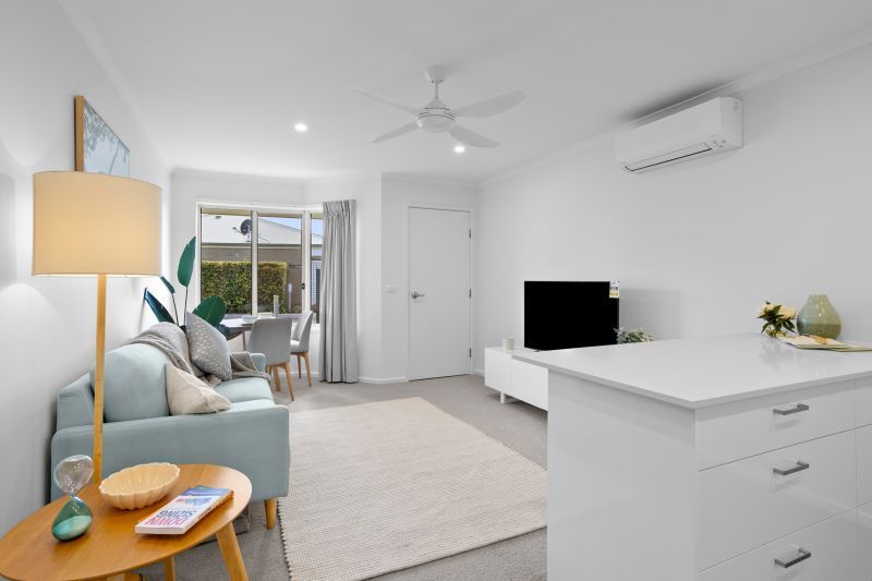 Easily located villa right by the community centre