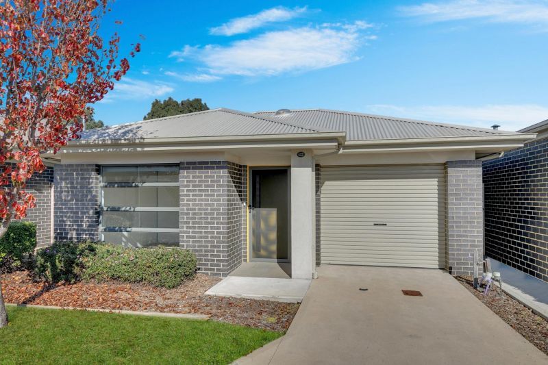 122/236-238 Waterview Boulevard, Craigieburn