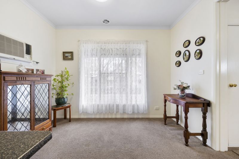 Cosy Single-bedroom Home