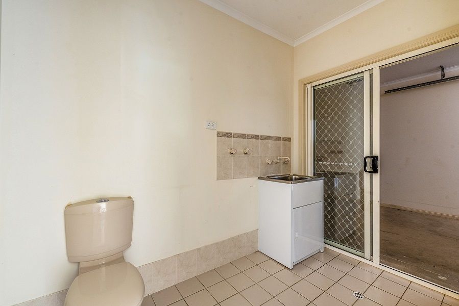 Three Bedroom, Two Living Areas - Close to Main Street - Vin Rice Village