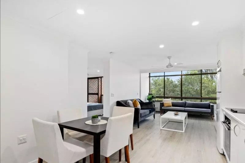 Serene top-floor apartment in a prime location