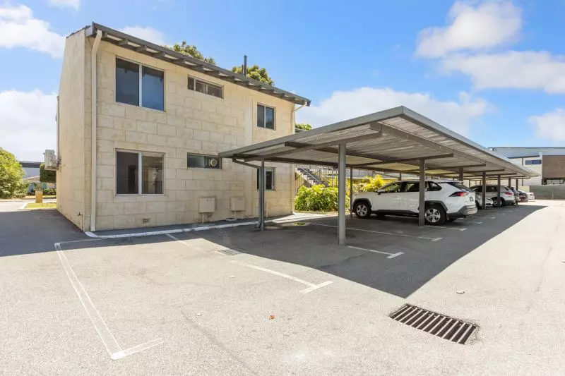 Charming Yokine Gem!