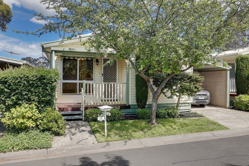 Pet friendly home in welcoming over 55s community