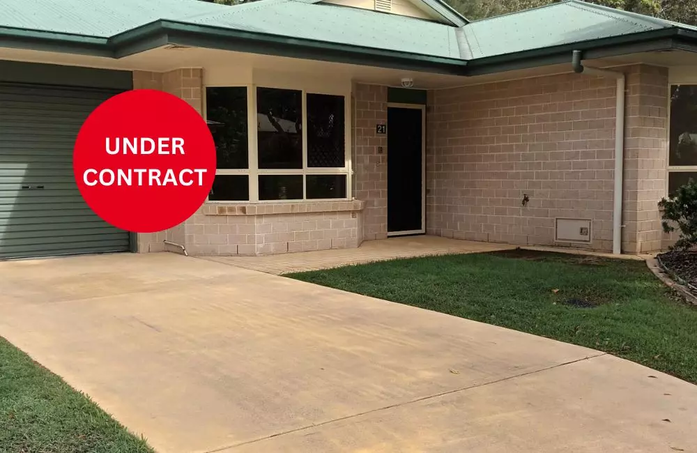 Large 3 bedroom stand alone unit, positioned by the creek - Unit 21