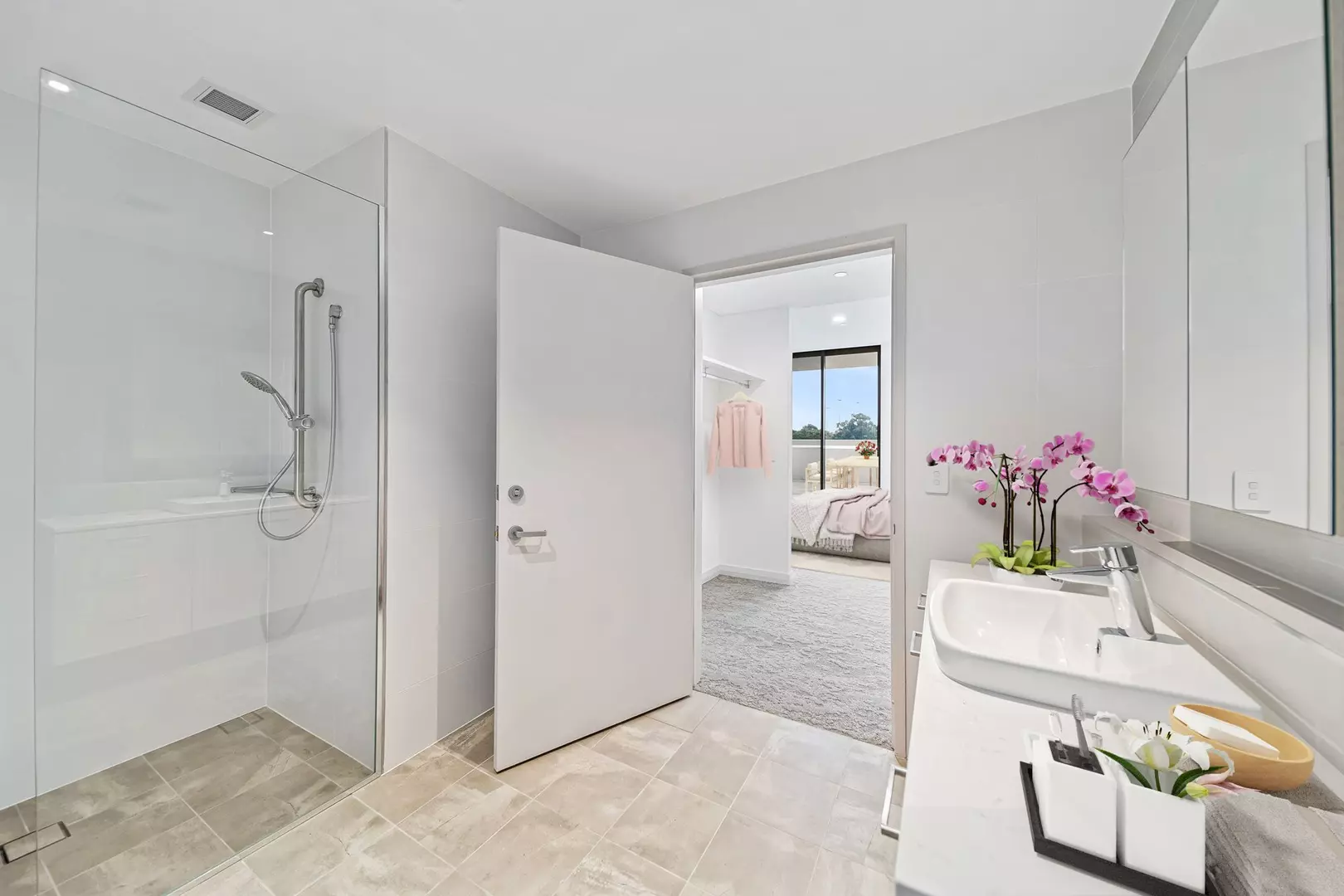 2 bedroom, 2 bathroom apartment with balcony & car bay at the award-winning MYVISTA Retirement Living complex