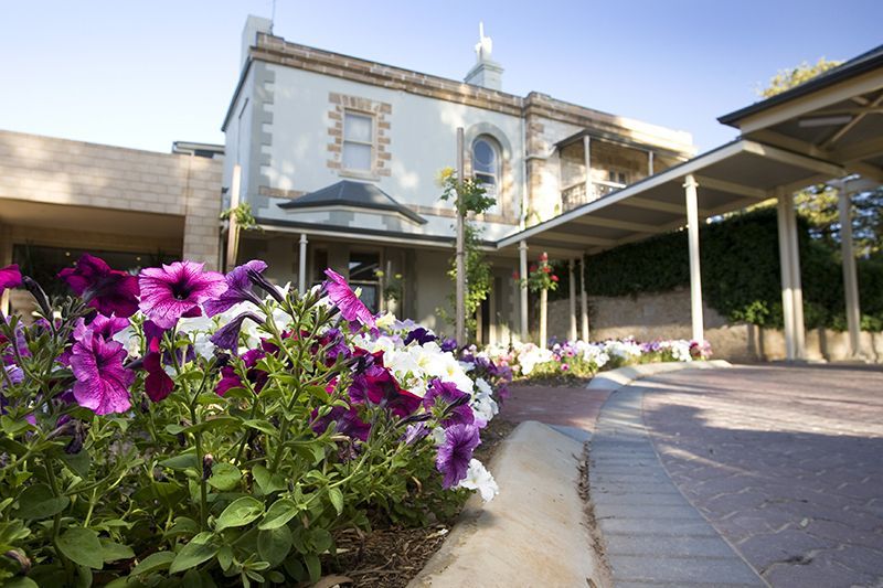 Live in a beautiful historical estate