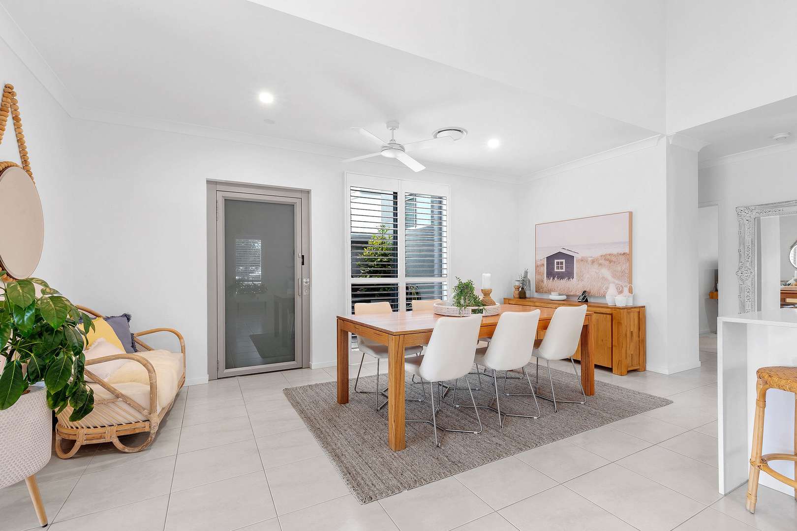 Contemporary Living, Lifestyle Perfection! Villa 52 Halcyon Lakeside