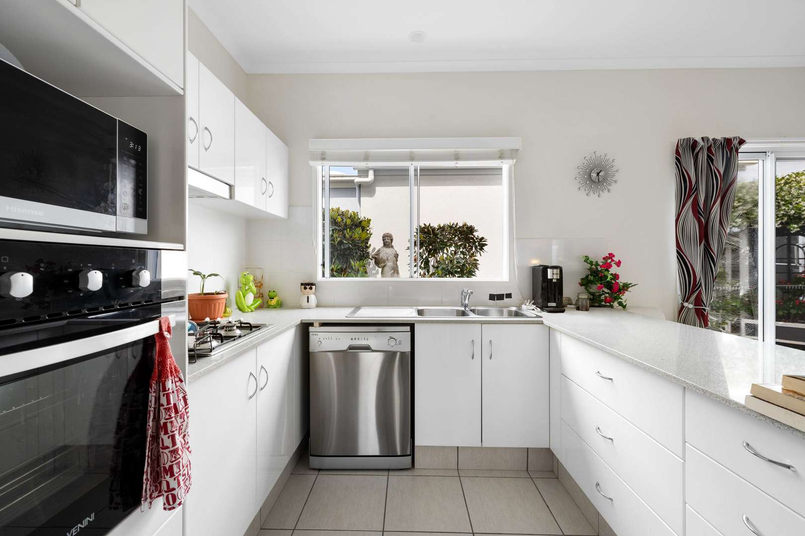 Great location for this home in Palm Lake Resort Eagleby