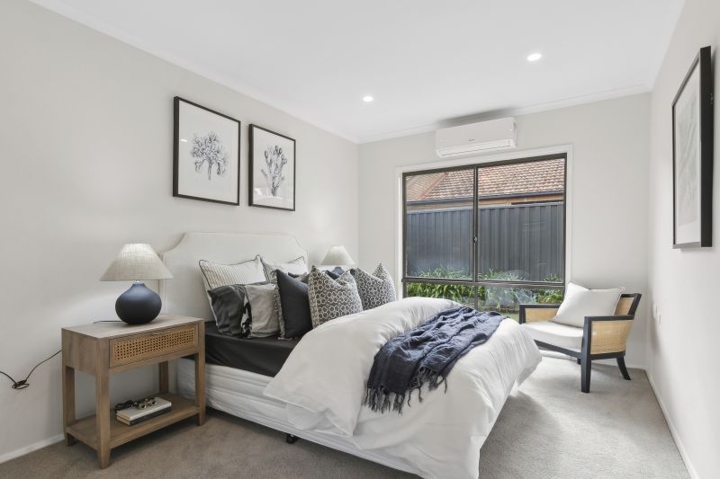 Newly refurbished 2-bed villa with open-plan kitchen