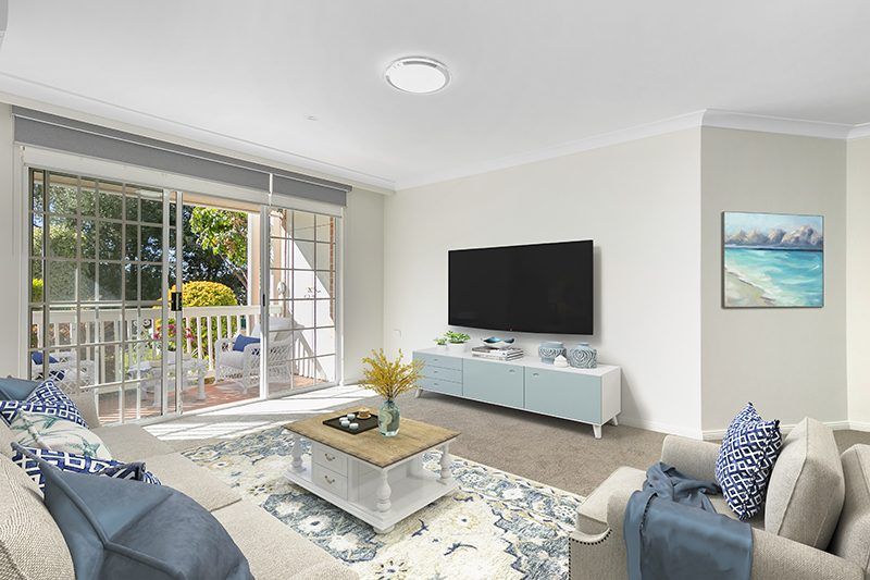 Beautifully presented sun lit ground-floor garden retreat.