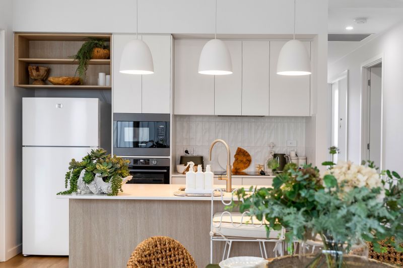 Quiet, Contemporary Living with Privacy and Space