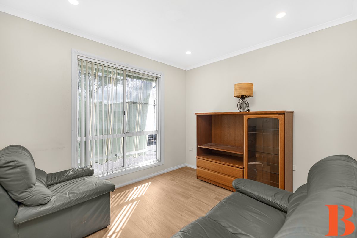 DEPOSIT TAKEN / UNDER CONTRACT- Excellent location - Carport - Easy Care, low maintenance