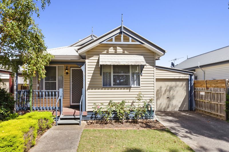 Delightful Two Bedroom!