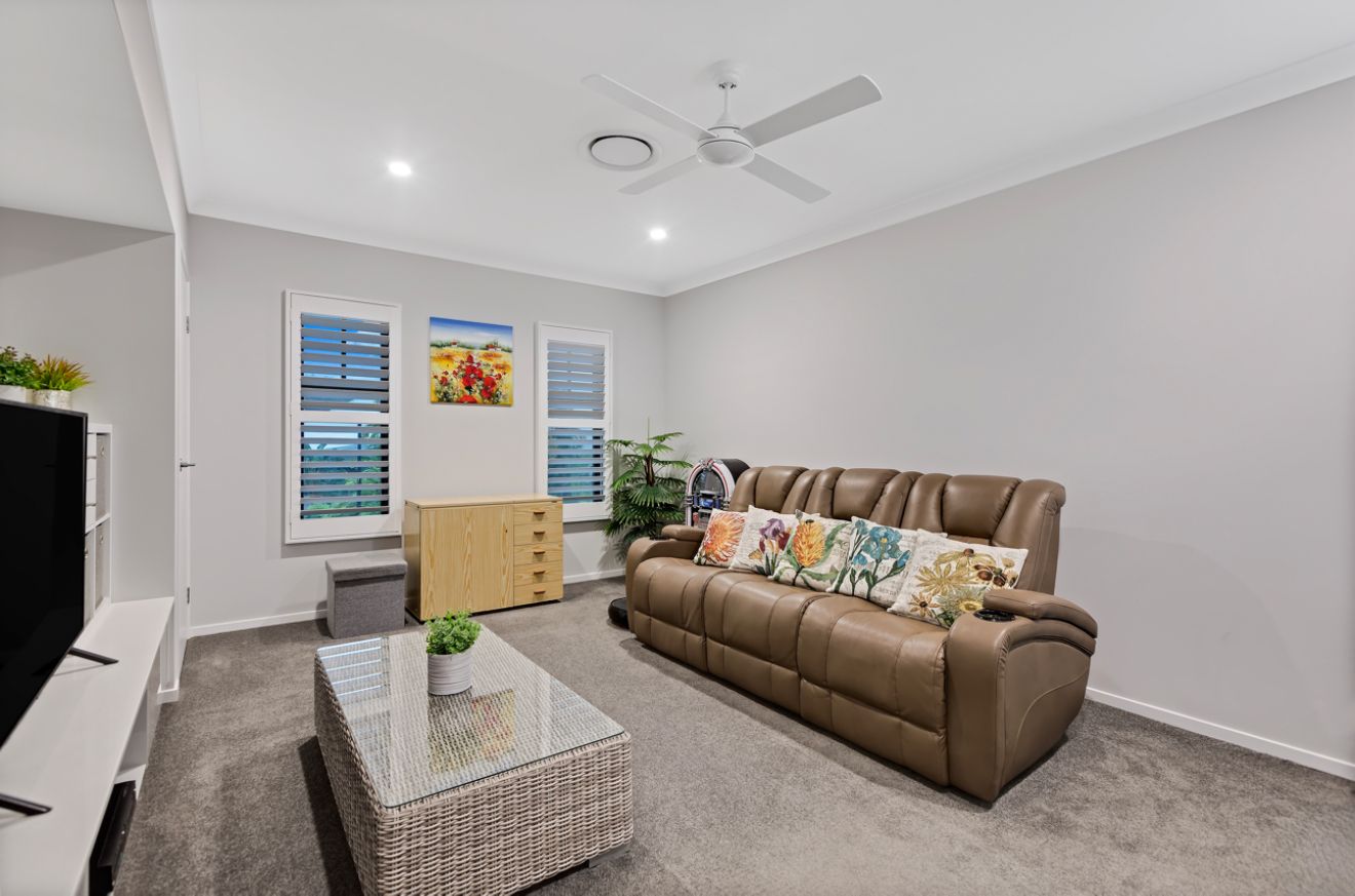 Palm Lake Caloundra Cay  Over 50's Luxury Lifestyle Resort (Home 37)