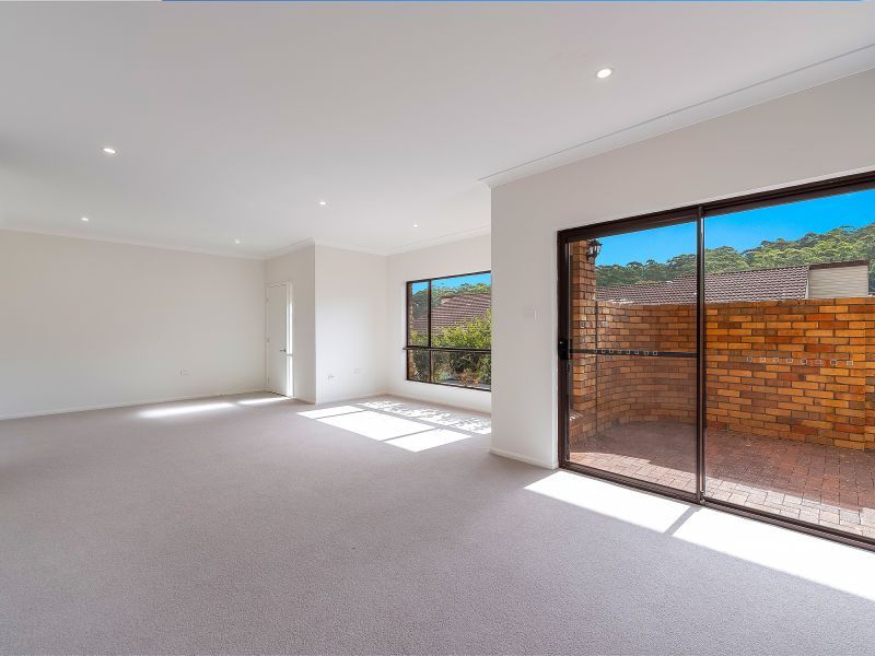 Spacious Garden Retreat Near Village Heart