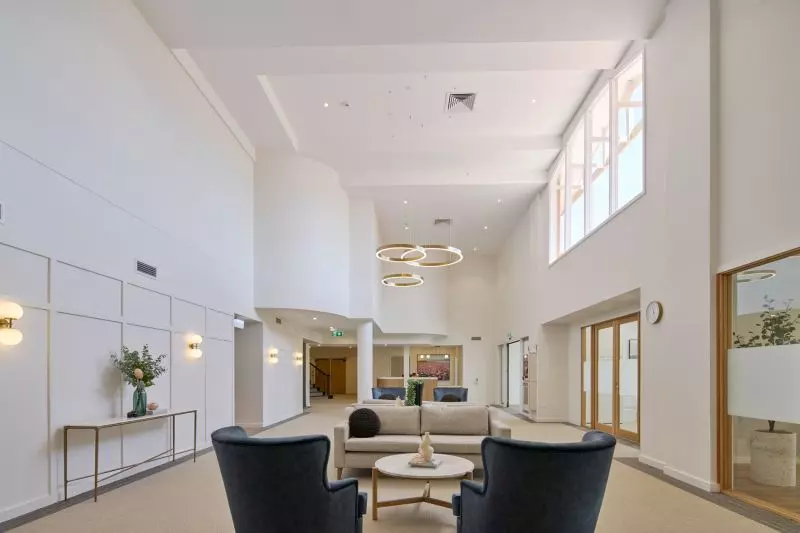 First-floor 2-bedroom corner apartment