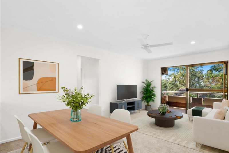 Charming top-level two-bedroom apartment