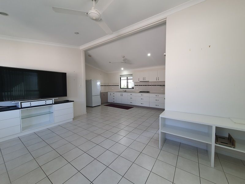 CT40 - preloved bargain