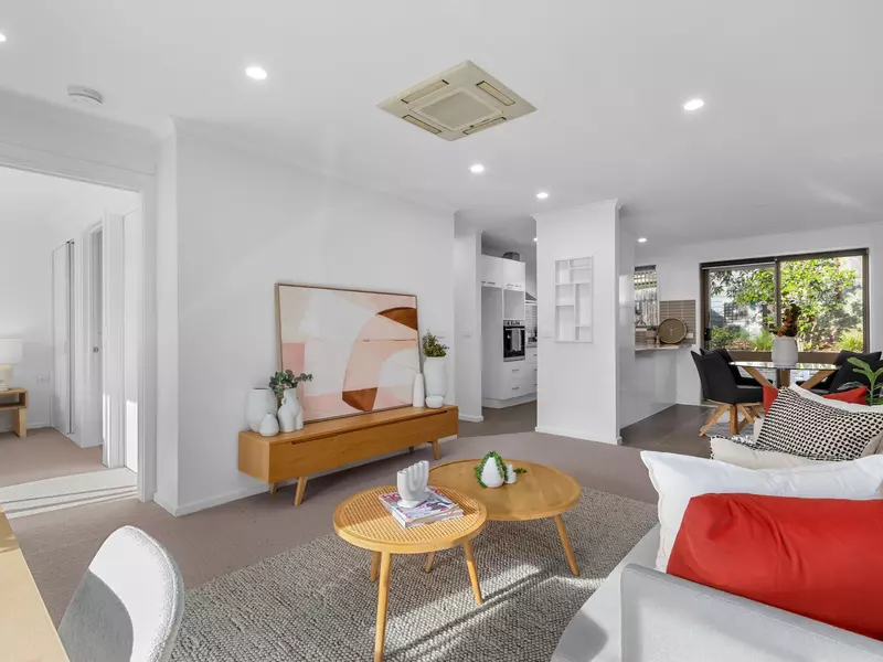 Stylishly Refreshed Unit with Courtyard in Top Location