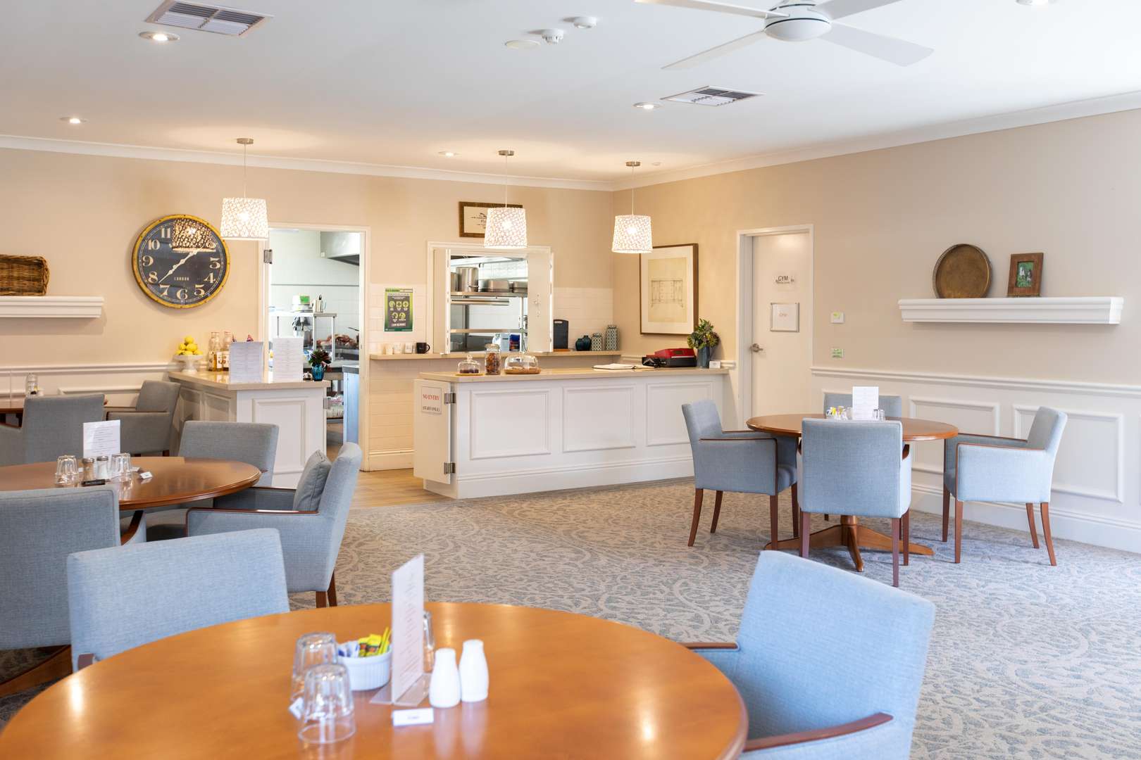 Stylish studio serviced apartments at Templestowe Village