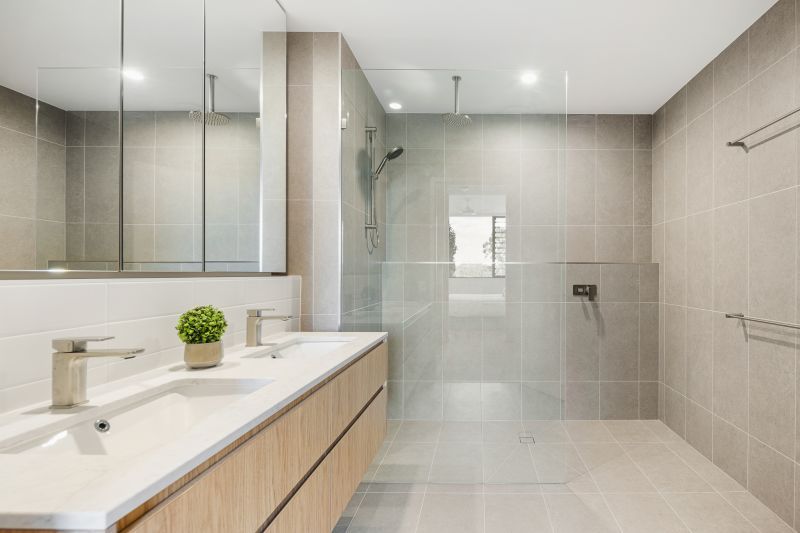 Enjoy uninterrupted views of the Indooroopilly Golf Course from the large terrace