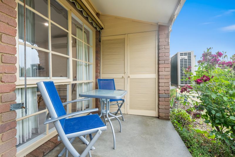 Stylish Refurbished Home in Lovely Garden Setting