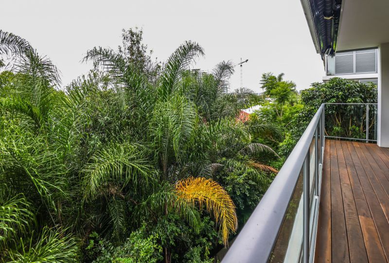 UNDER OFFER 2 Bedroom plus study nook Beauty so Private & Tranquil!