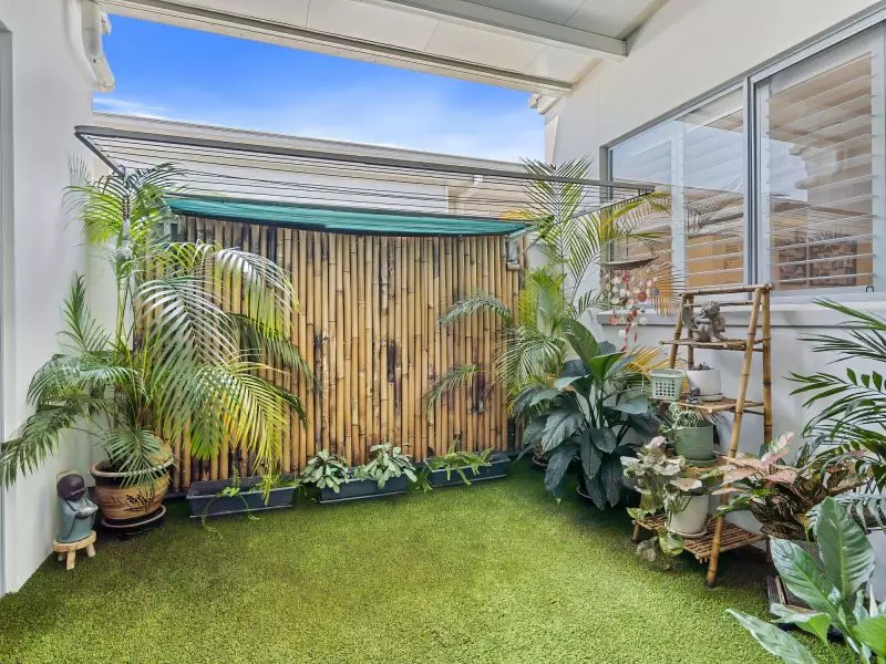 Site 138 - Established Grand Aston