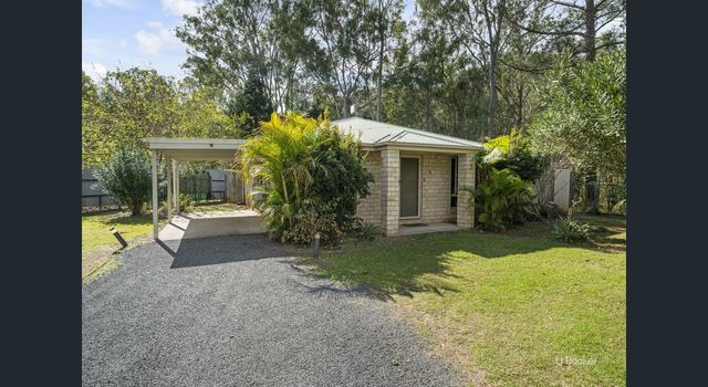 Peaceful Surroundings. Easy Living. Modern Comfort.