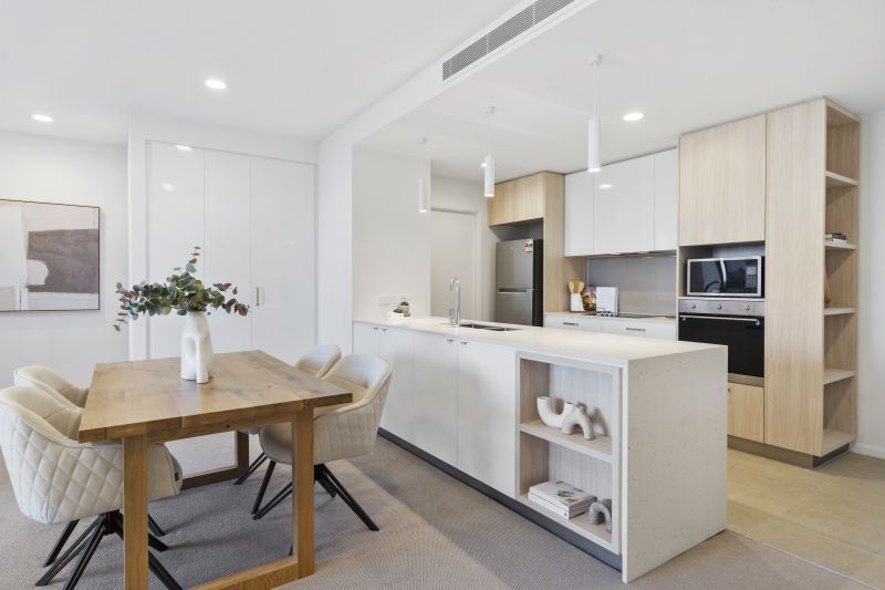 Modern ground-floor two-bedroom apartment with terrace