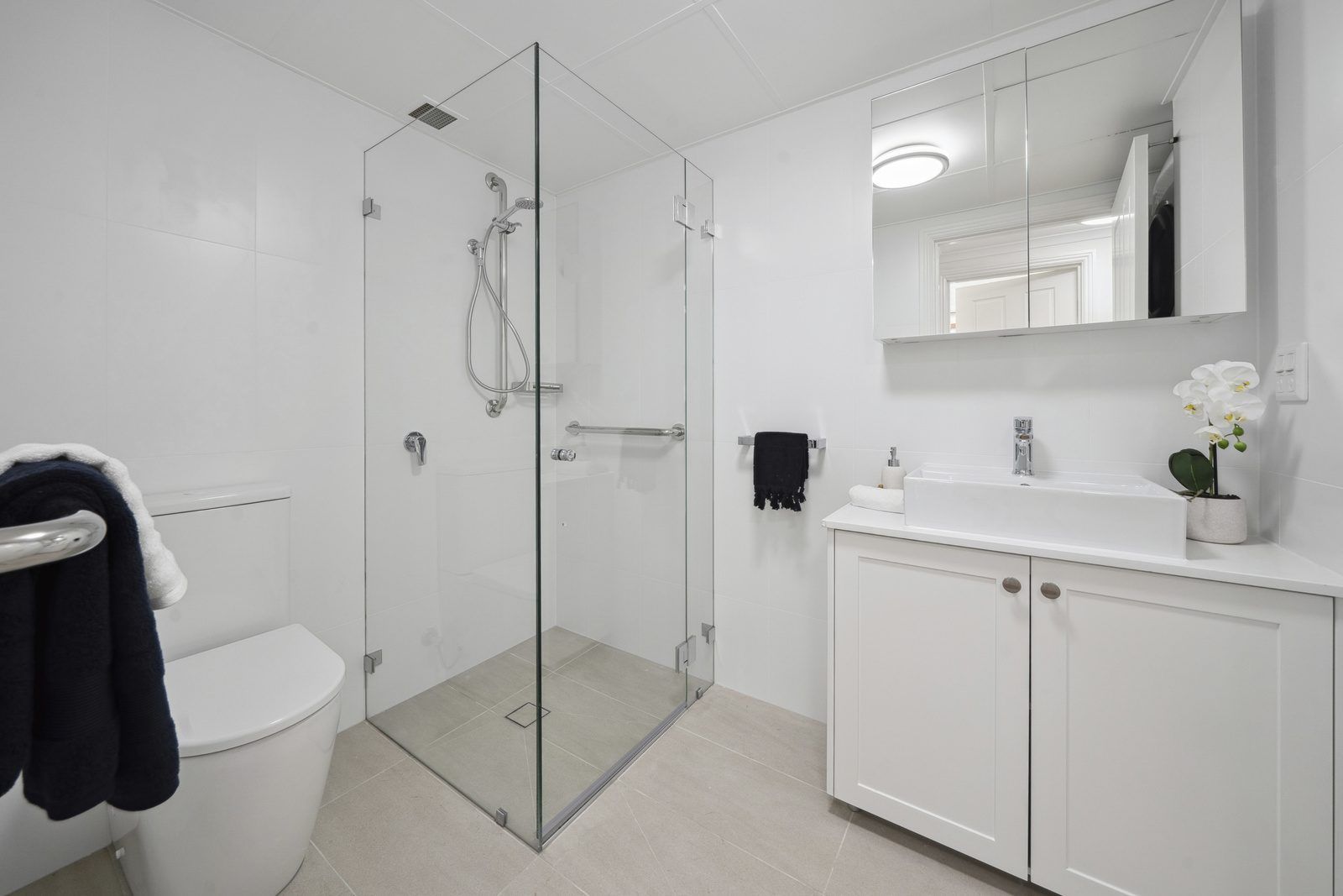 Move-in ready Serviced Apartment