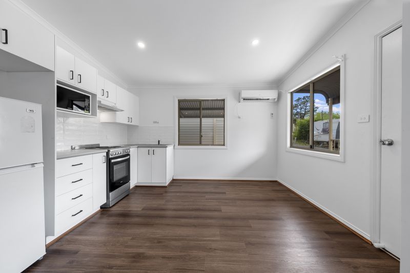 Two Bedroom Home - Fresh Modern Kitchen!