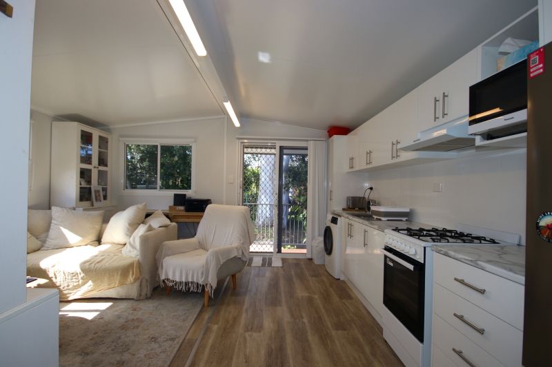 River Retreat Home and Holiday Park - a Pet friendly Residential Park