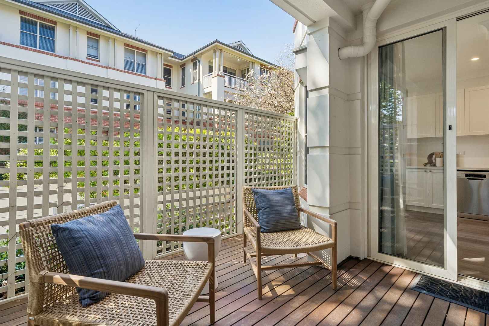 Elegant two-bedroom apartment with dual outdoor spaces