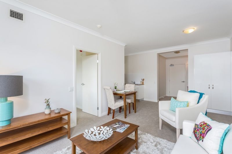 One-bedroom apartment with services - under renovation