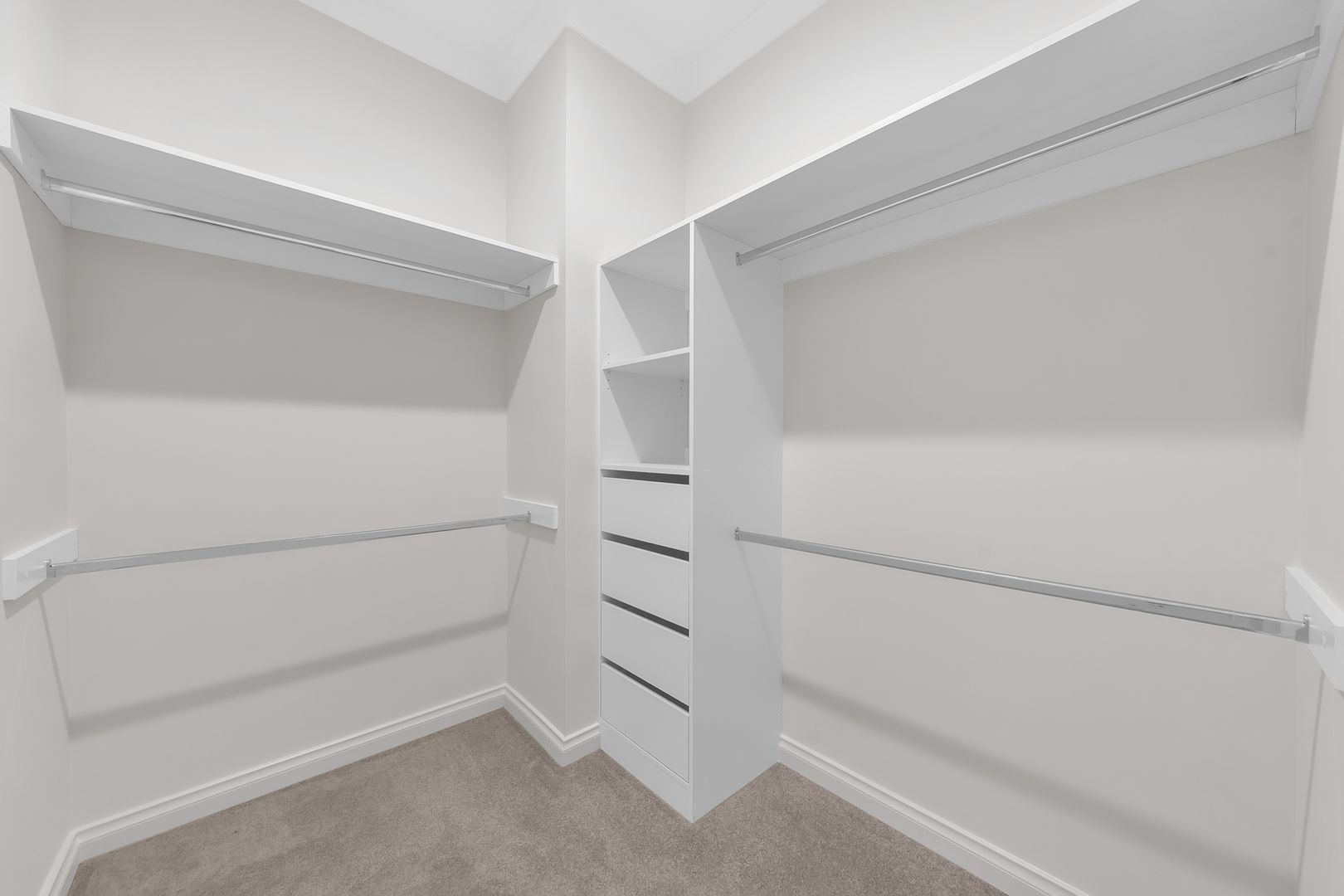 708/250 Thames Road, Tarneit Vic 3029