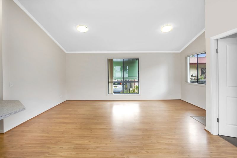 Relaxed, Holiday Vibes -Two Bedroom Home