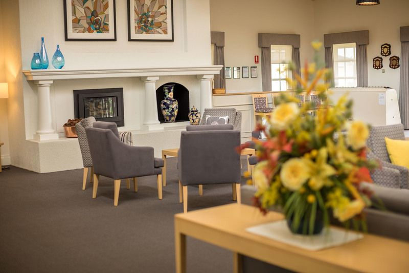 Sleek Upgraded Apartment with Hassle-Free Living