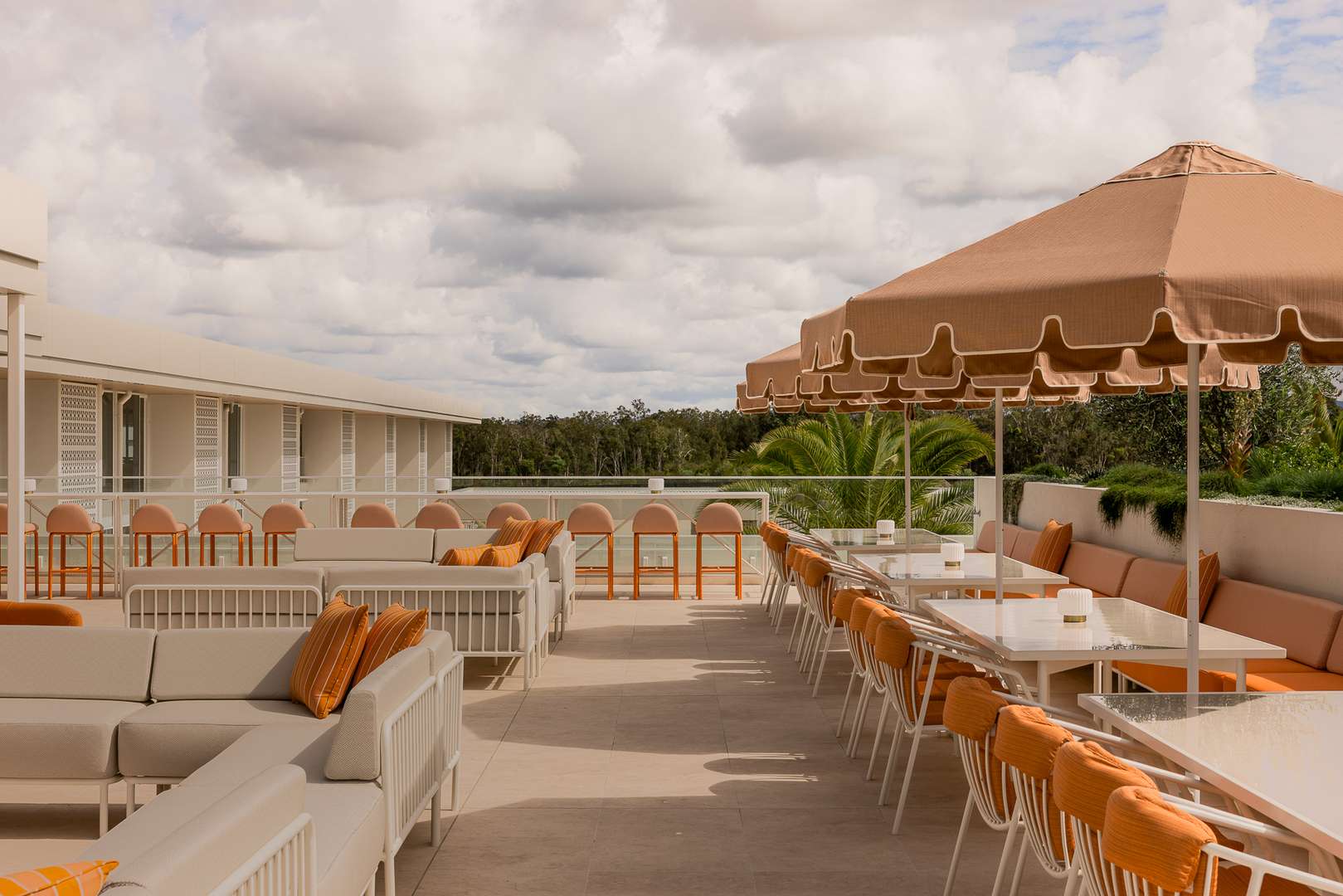 Bermuda by Palm Lake Resort Pelican Waters