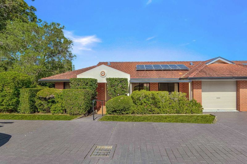 North facing,  3 bedroom villa.