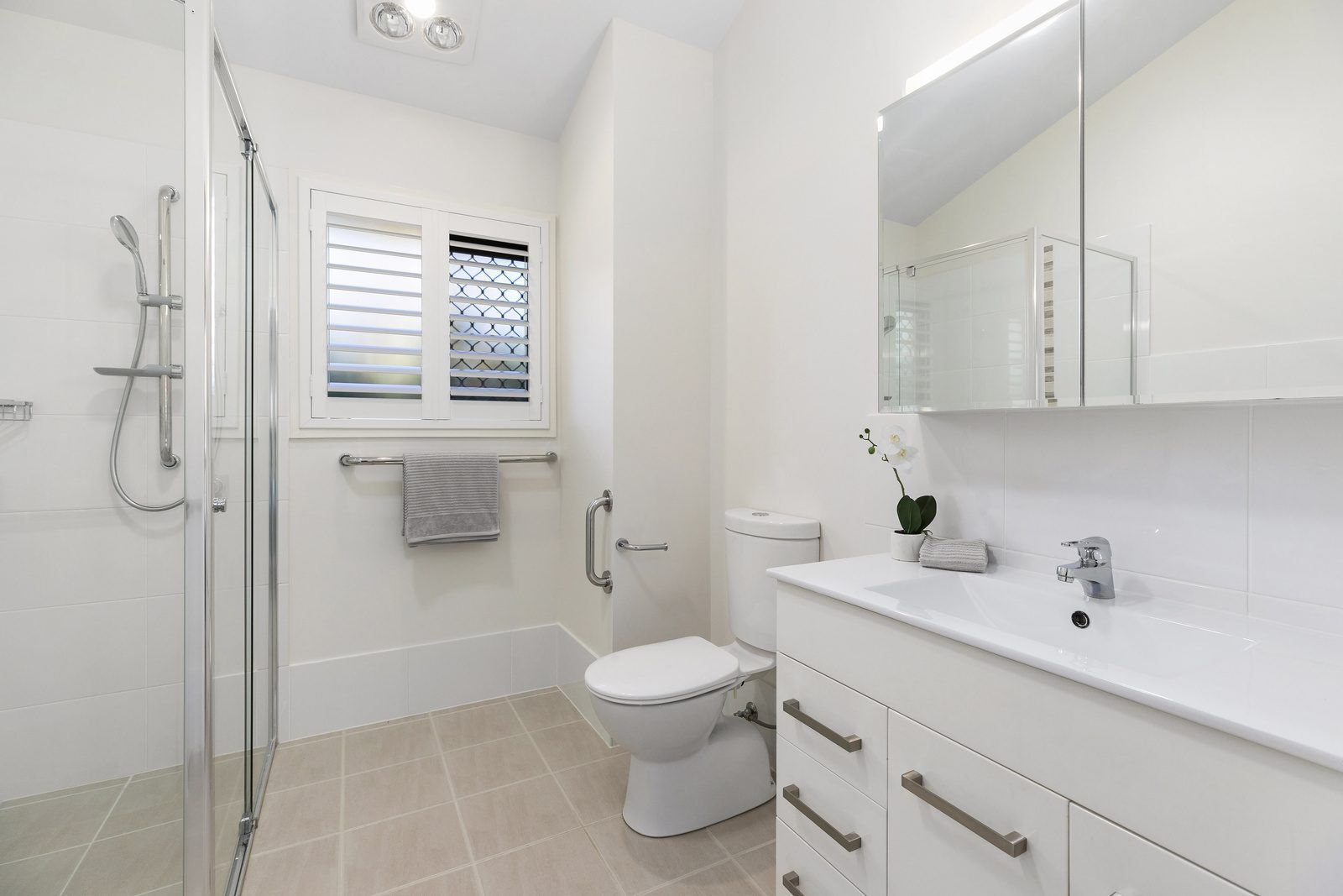 2-bedroom villa within walking distance to the community centre